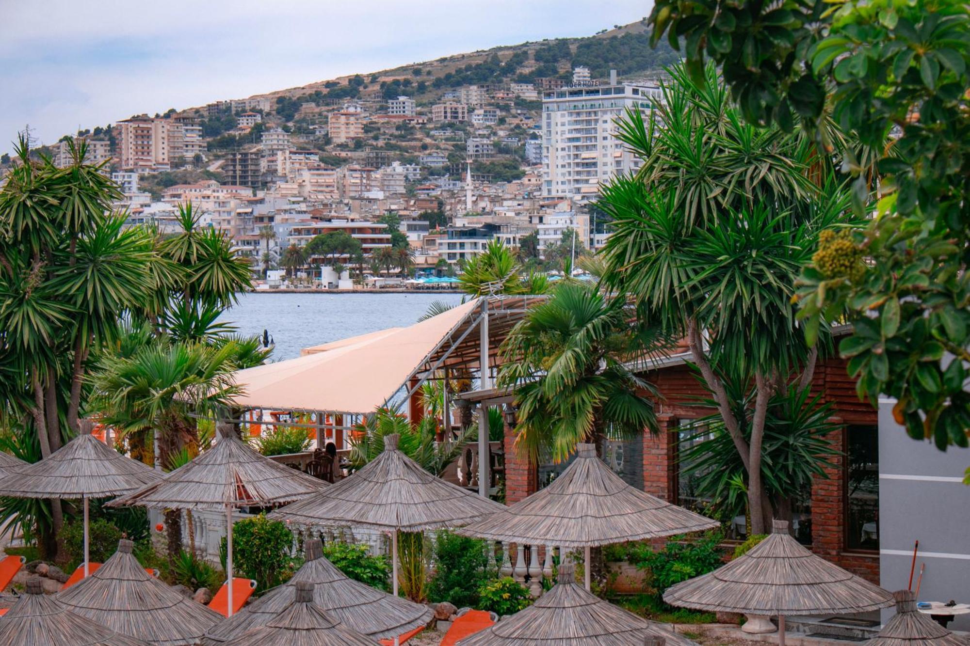 Hotel Fron Sarandë Exteriör bild